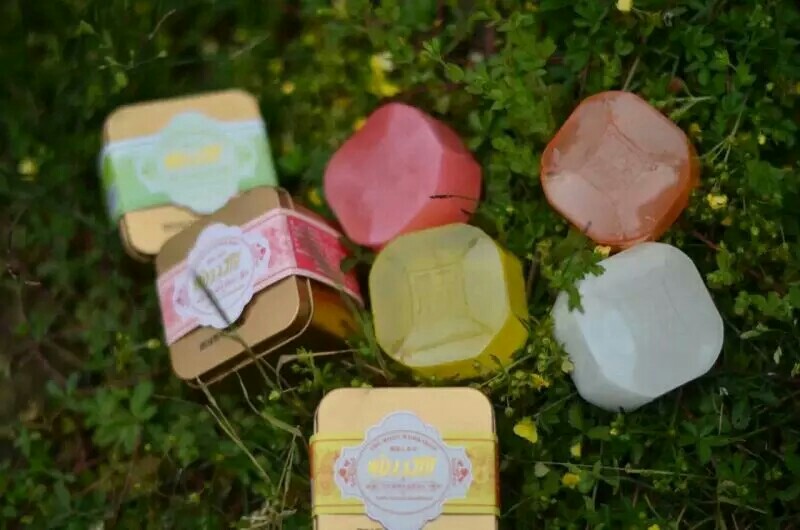 半岛官网：做了上百次实验宁波大学生研发的手工皂卖疯了！